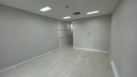 Sala Comercial à venda, 45m² no Barra Olímpica, Rio de Janeiro
