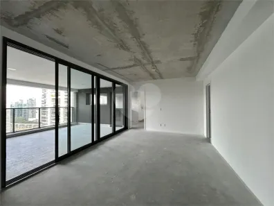 Apartamento com 3 Quartos à venda, 240m² no Jardim Fonte do Morumbi, São Paulo