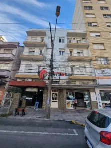 Apartamento com 2 Quartos para alugar, 90m² no São Pelegrino, Caxias do Sul