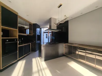 Casa de Condomínio com 2 Quartos à venda, 126m² no Jardim Regina Alice, Barueri