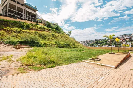 Lote/Terreno à venda, 558m² no Estrela Sul, Juiz de Fora