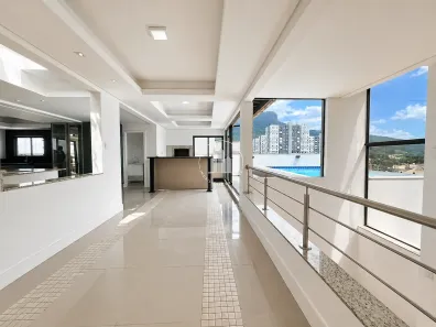 Casa com 3 Quartos à venda, 310m² no Pedra Branca, Palhoça