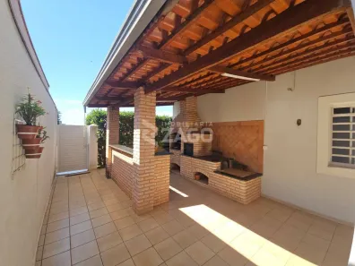 Casa com 3 Quartos à venda, 170m² no Universitário, Uberaba