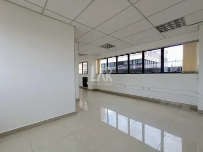 Sala Comercial para alugar, 178m² no Santa Efigênia, Belo Horizonte