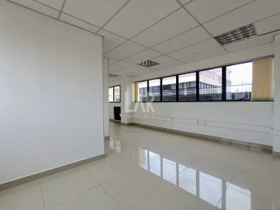 Sala Comercial para alugar, 213m² no Santa Efigênia, Belo Horizonte