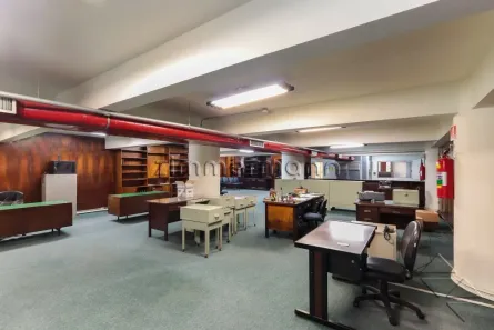 Sala Comercial à venda, 600m² no República, São Paulo