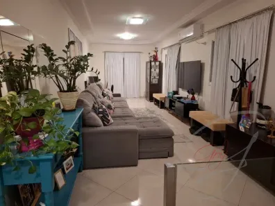 Sobrado com 4 Quartos para alugar, 362m² no Vila Yara, Osasco