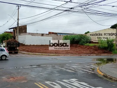 Lote/Terreno à venda, 126m² no Parque Roosevelt, Bauru