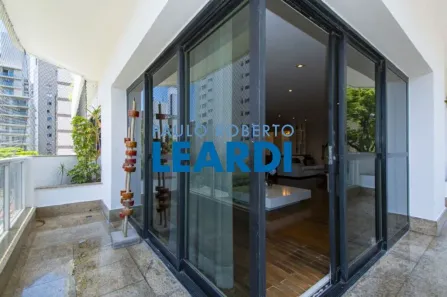 Apartamento com 3 Quartos à venda, 184m² no Higienópolis, São Paulo