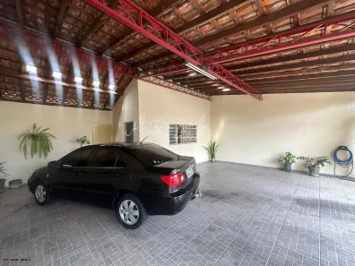 Casa com 3 Quartos à venda, 257m² no Jardim Planalto, Marília