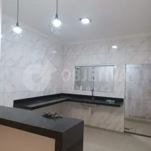 Casa com 3 Quartos à venda, 125m² no Laranjeiras, Uberlândia
