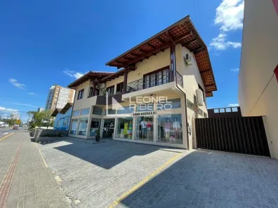 Casa com 3 Quartos à venda, 661m² no Das Capitais, Timbó