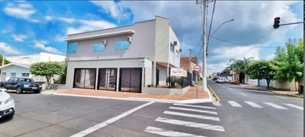 Sala Comercial para alugar, 230m² no Somenzari, Marília