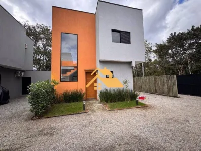 Casa de Condomínio com 2 Quartos à venda, 100m² no Camburi, São Sebastião