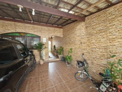 Casa com 2 Quartos à venda, 76m² no Guilhermina, Praia Grande