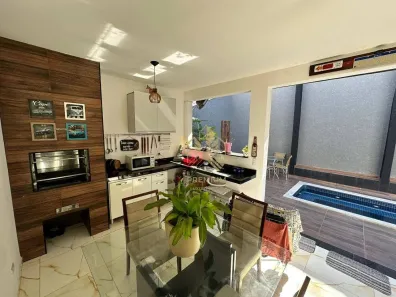 Casa de Condomínio com 3 Quartos à venda, 180m² no Rio Abaixo, Atibaia