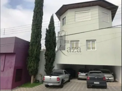 Casa de Condomínio com 3 Quartos à venda, 750m² no Vila Zezé, Jacareí