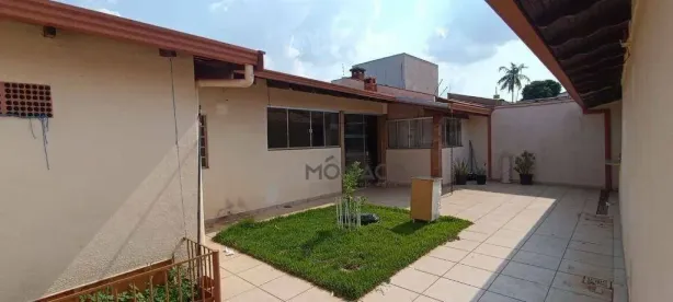 Casa com 3 Quartos para alugar, 100m² no Santa Rita 2, Londrina