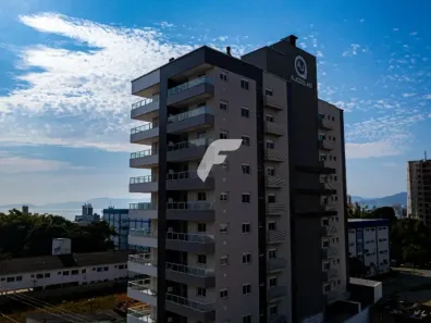 Apartamento com 2 Quartos à venda, 93m² no Barreiros, São José