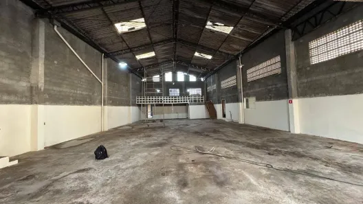 Galpão/Depósito/Armazém à venda, 800m² no Vila Amália (Zona Norte), São Paulo