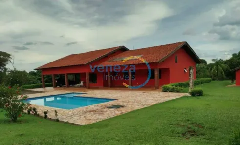 Fazenda/Sítio com 4 Quartos para alugar, 296m² no Recanto dos Pinheiros, Cambé