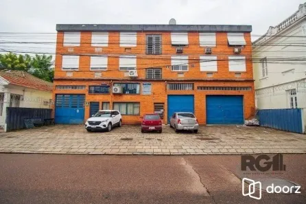 Galpão/Depósito/Armazém à venda, 675m² no Floresta, Porto Alegre