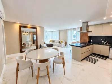 Apartamento com 3 Quartos para alugar, 126m² no Centro, Balneário Camboriú