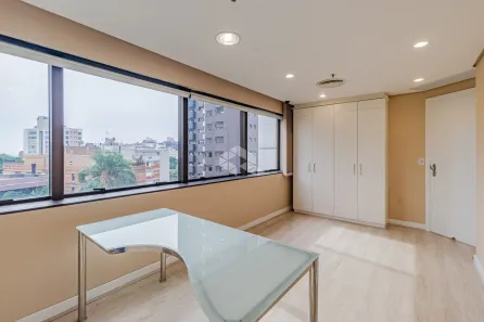 Sala Comercial à venda, 64m² no Moinhos de Vento, Porto Alegre