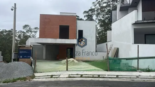 Casa de Condomínio com 3 Quartos à venda, 261m² no Conjunto Bom Pastor, Mogi das Cruzes