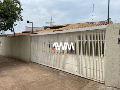 Casa com 3 Quartos à venda, 132m² no Vila Lucy, Goiânia