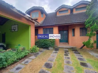 Casa com 6 Quartos para alugar, 400m² no Jardim Petrópolis, São Paulo