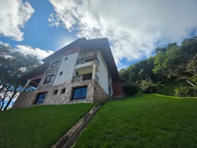 Casa de Condomínio com 5 Quartos à venda, 350m² no , Guaramiranga