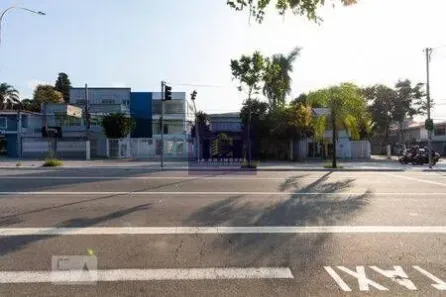 Sobrado com 3 Quartos para alugar, 420m² no Indianópolis, São Paulo