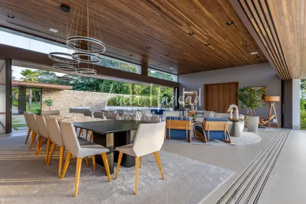 Casa de Condomínio com 5 Quartos à venda, 1370m² no Chácaras Alpina, Valinhos
