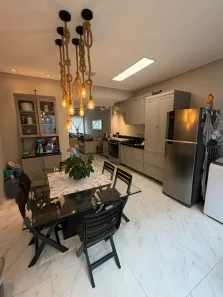 Sobrado com 2 Quartos à venda, 94m² no Morretes, Itapema