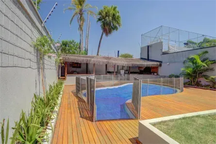 Sobrado com 4 Quartos à venda, 350m² no Granja Julieta, São Paulo