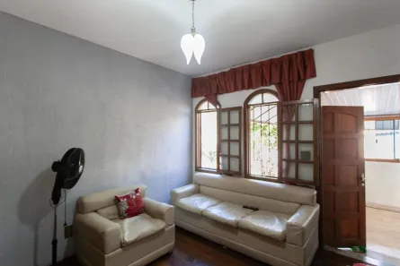 Casa com 2 Quartos à venda, 120m² no Santa Amélia, Belo Horizonte