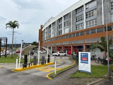 Ponto Comercial à venda, 99m² no Forquilhinha, São José