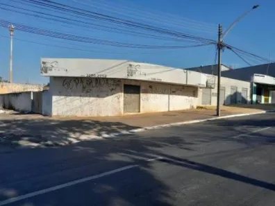 Ponto Comercial para alugar, 892m² no Vila Brasília, Aparecida de Goiânia