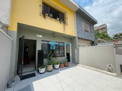 Sobrado com 3 Quartos à venda, 159m² no Jardim das Acácias, São Paulo