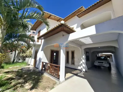 Casa com 5 Quartos à venda, 350m² no Riviera Fluminense, Macaé