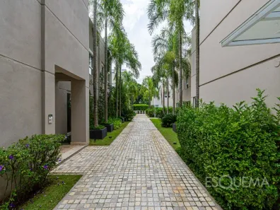 Casa de Condomínio com 4 Quartos à venda, 741m² no Jardim Everest, São Paulo