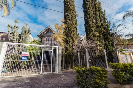 Casa com 3 Quartos à venda, 318m² no Jardim Itu, Porto Alegre
