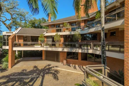 Casa com 4 Quartos à venda, 1100m² no Camobi, Santa Maria
