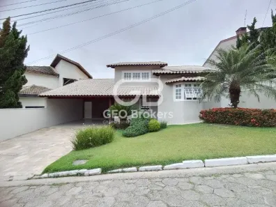 Casa com 3 Quartos à venda, 237m² no Vila Zezé, Jacareí