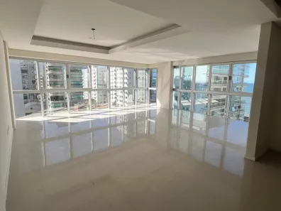 Apartamento com 4 Quartos à venda, 230m² no Meia Praia, Itapema