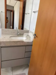Apartamento com 2 Quartos para alugar, 62m² no Alto Umuarama, Uberlândia