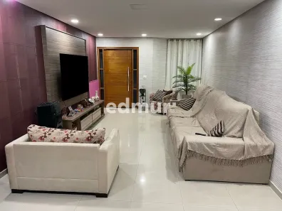 Sobrado com 3 Quartos à venda, 250m² no Vila Assunção, Santo André