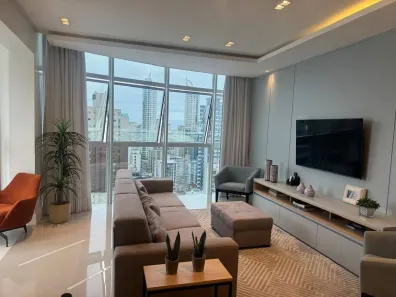 Apartamento com 3 Quartos à venda, 130m² no Centro, Balneário Camboriú