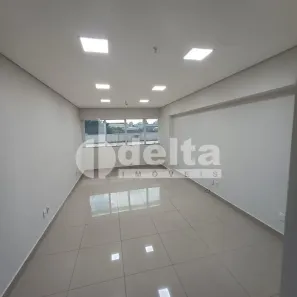 Ponto Comercial para alugar, 36m² no Brasil, Uberlândia